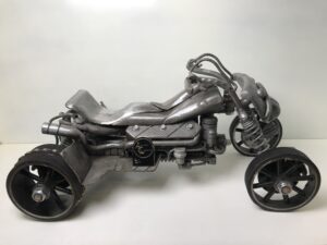 atelier art métal galerie artistique moto sculpture contemporaines contemporaine contemporain familial oeuvre œuvre mécanique workshop art metal art gallery motorcycle sculpture contemporary family artwork mechanical work ateliê arte metal metálico galeria artístico motocicleta escultura contemporâneo contemporânea família obra mecânica