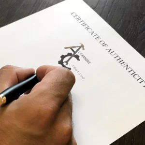 atelier oeuvres contemporaines moto artistique métal recyclé moteur sculptures alexandre creative recyclage matériau